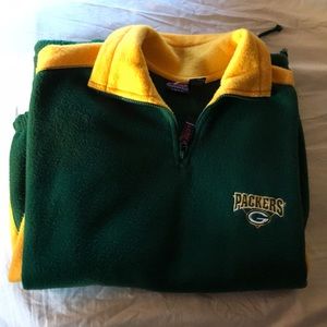 Packer fleece sweater.